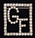 GIRLFRIENDS crystal in Square Frame
